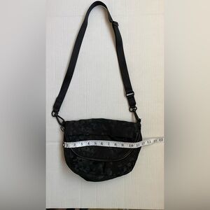 Lululemon all Night Festival Bag 5L